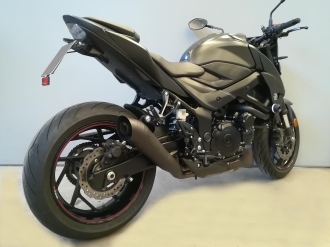 SuzukiGSX-S 750